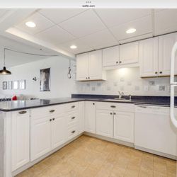 Complete Set Of White Kitchen Cabinets 12 Total. 