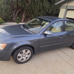 2009 Hyundai Sonata - Great Condition 