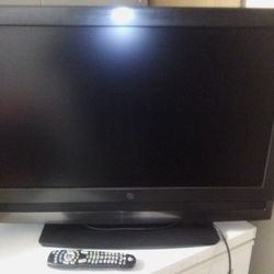 28" Screen Television with Remote $20