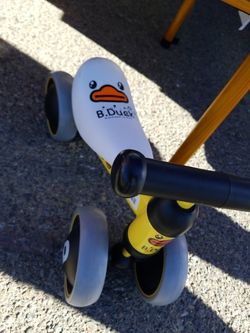 B Duck bike for babies