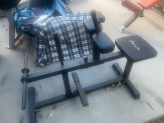 Preacher Curl Bench for claves