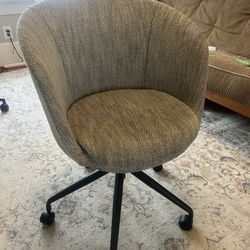 Trendy Grey Desk Chair