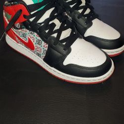 Air Jordan 1 Mid Ugly Christmas Sweater Size 6Y