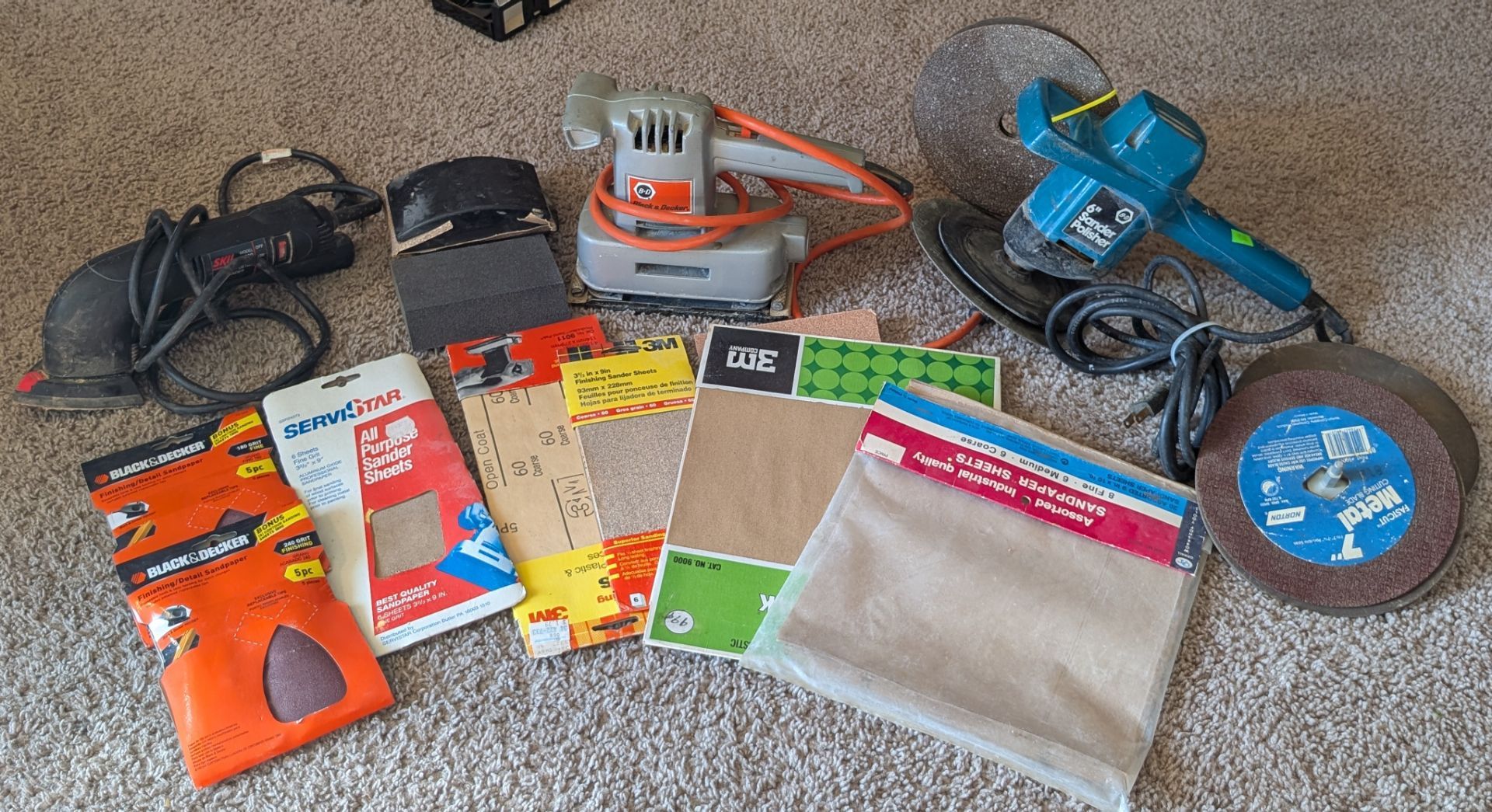 Lot of Black & Decker and Skil Sanders Power Tools and Sandpaper