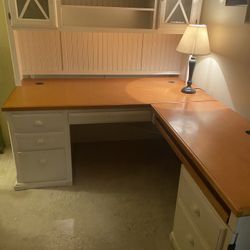 Desk - L-shaped desk with hutch