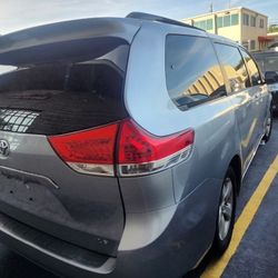 2014 Toyota Sienna 