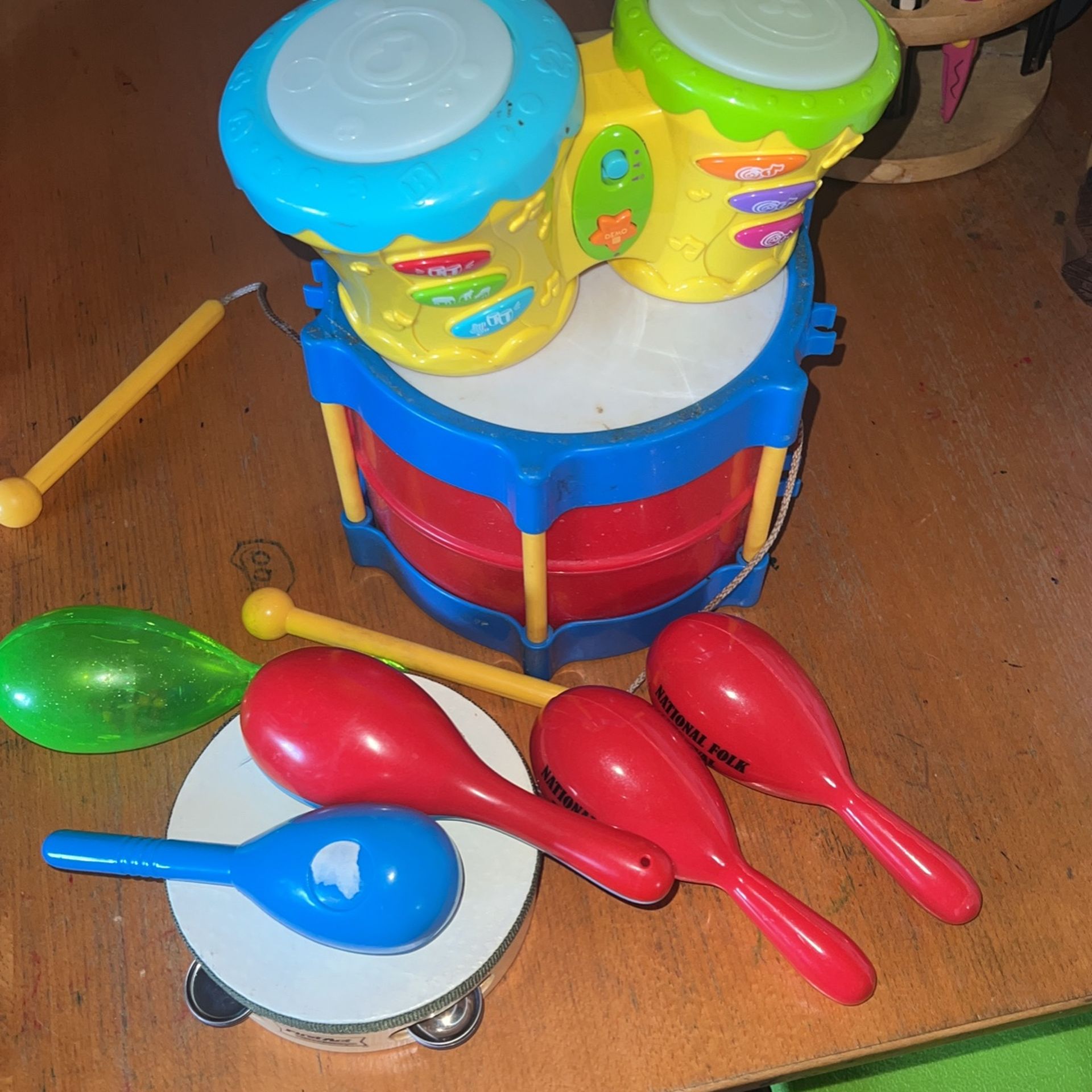 Kids Play Music Instruments 5 Maracas 🪇 2 Drums And A Drummer