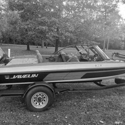 1995 Javelin Bass Boat