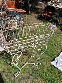 Metal planter