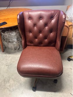 desk chair