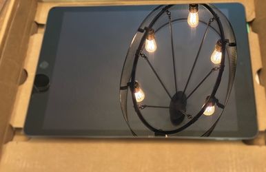Apple  2021 iPad 9th gen 64gb