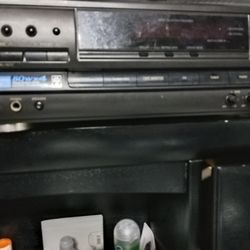 Technics Receiver With 2 Boston Acoustics Cr6 Bookshelf Speakers