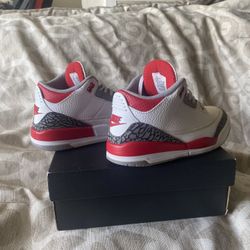 Jordan 3 Fire Red 