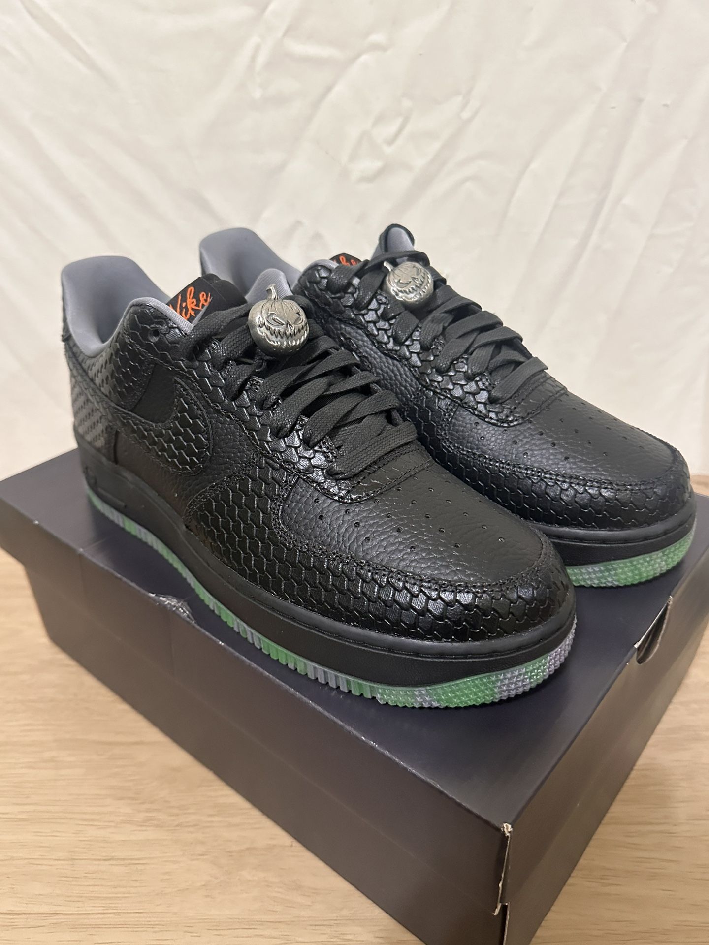New Size 9 - Nike Air Force 1 Low Premium Halloween 2023
