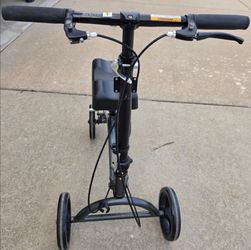 One knee scooter. Good for post recovery