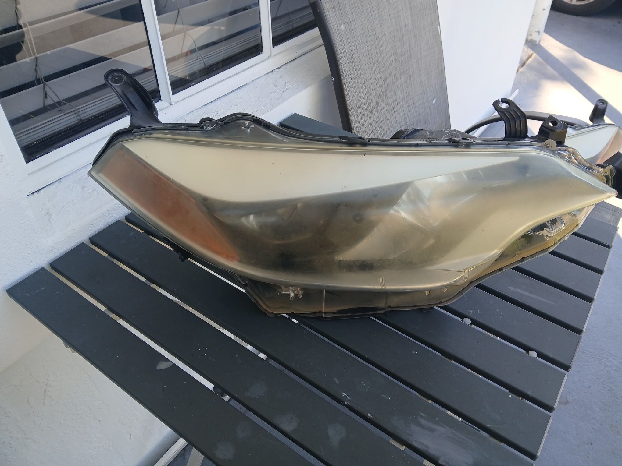 Headlights Toyota Corolla