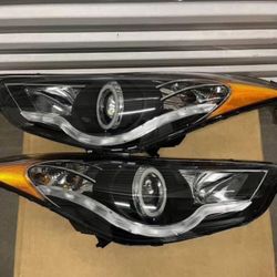11-16 Hyundai Elantra Headlights 