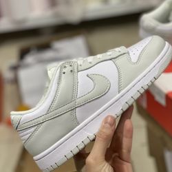 Nike Dunk Low Photon Dust 7
