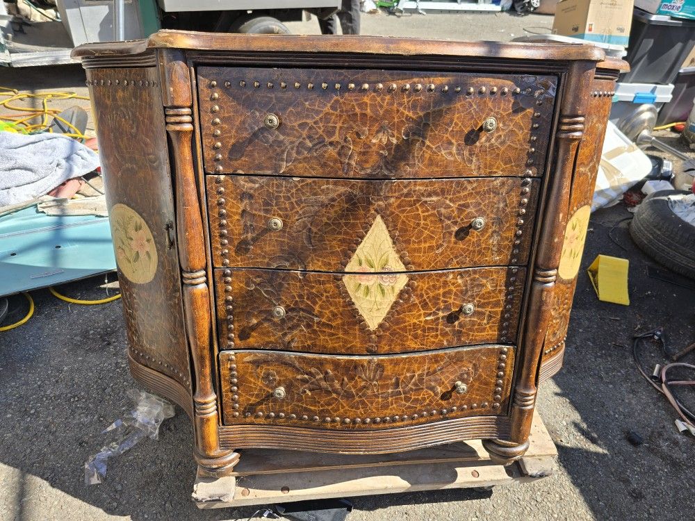 Beautiful Dresser/Cabinet