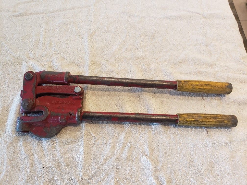 Whitney Hand Held Hole Punch Great Condition 3/8