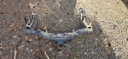GMC 2017 2500 Hitch mount $250