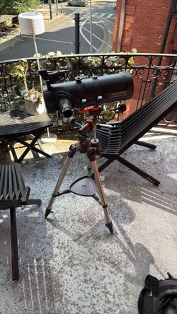 Telescope. Celestron AstroMaster 114