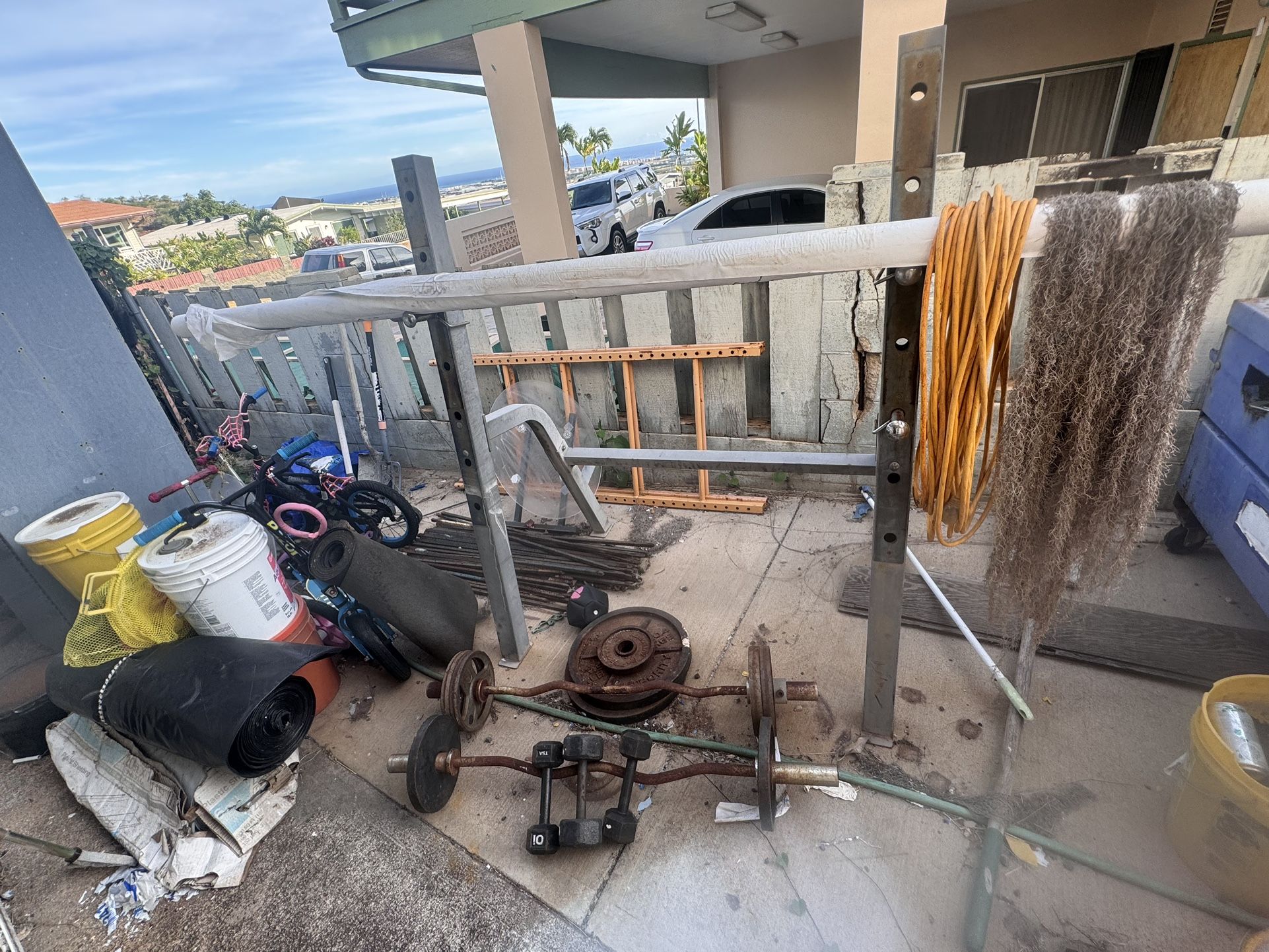 Weights , Rack , Curl Bar