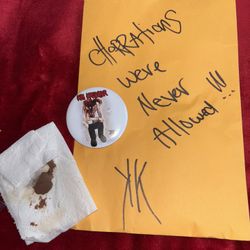 Burberry Erry Autograph/ Kim Krueger Pin 