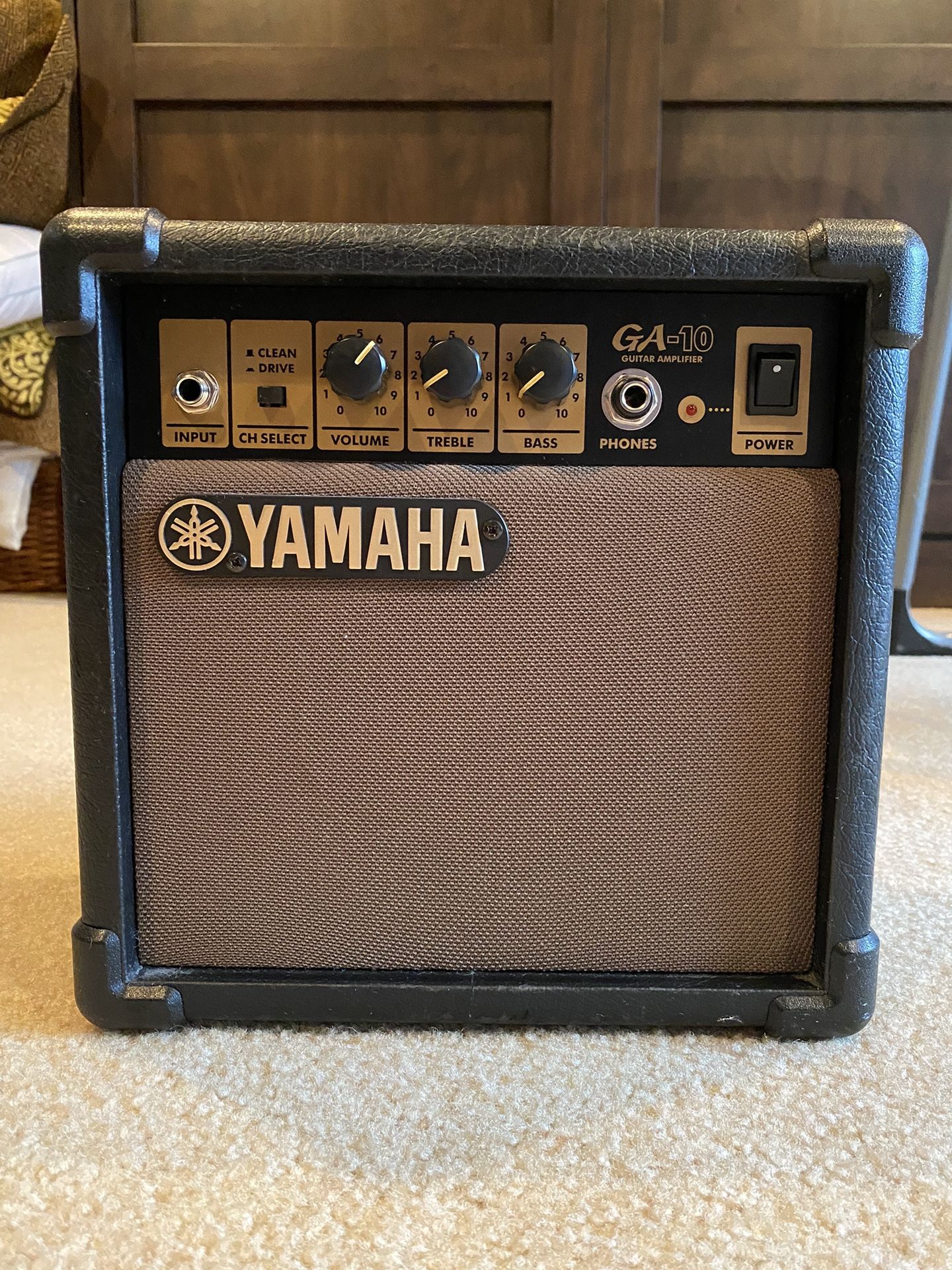 Yamaha Guitar Amp GA-10