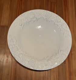 Antica Fornace White Embossed 18.5" Round Tray