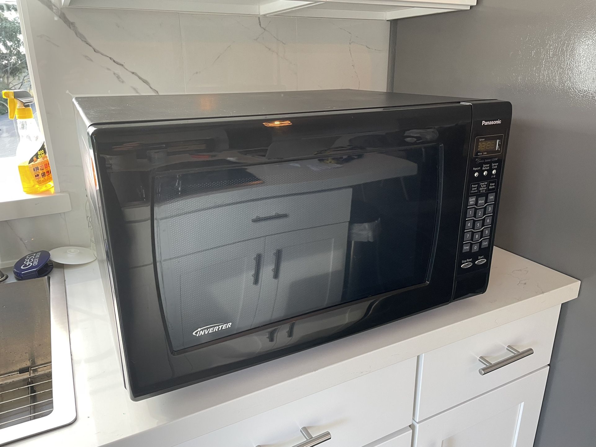 Panasonic Full Size Microwave