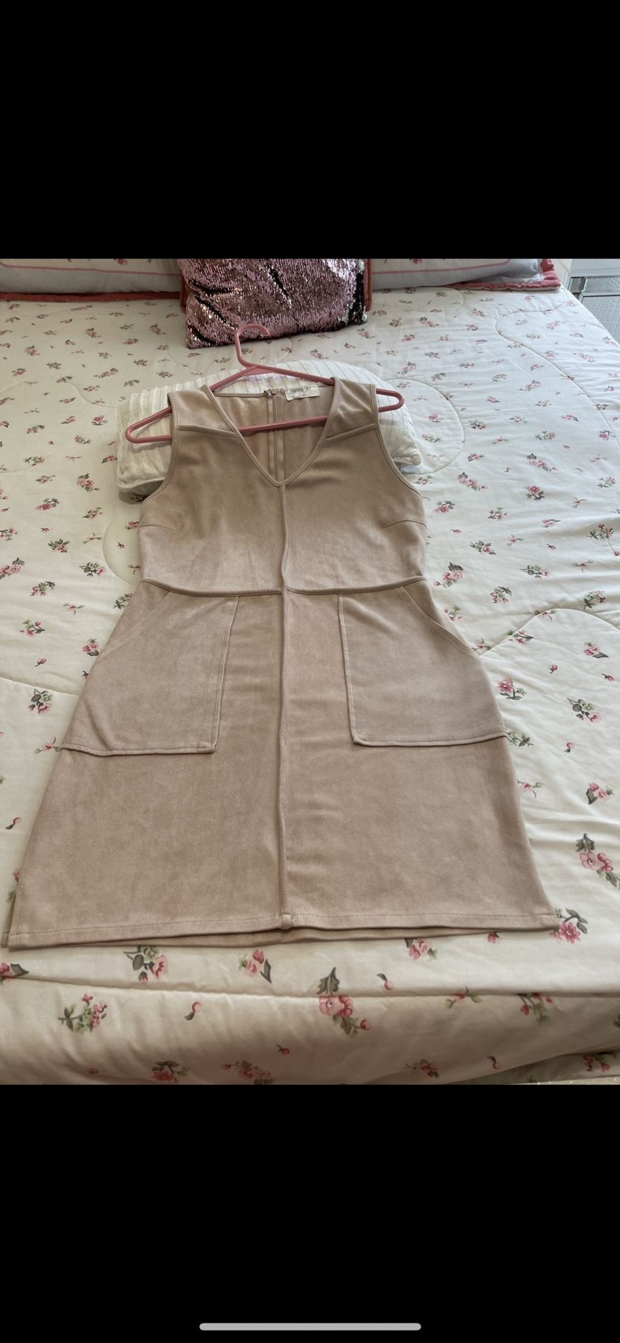 Sienna Sky Velvet Dress Size Medium Stretch, Good Conditions