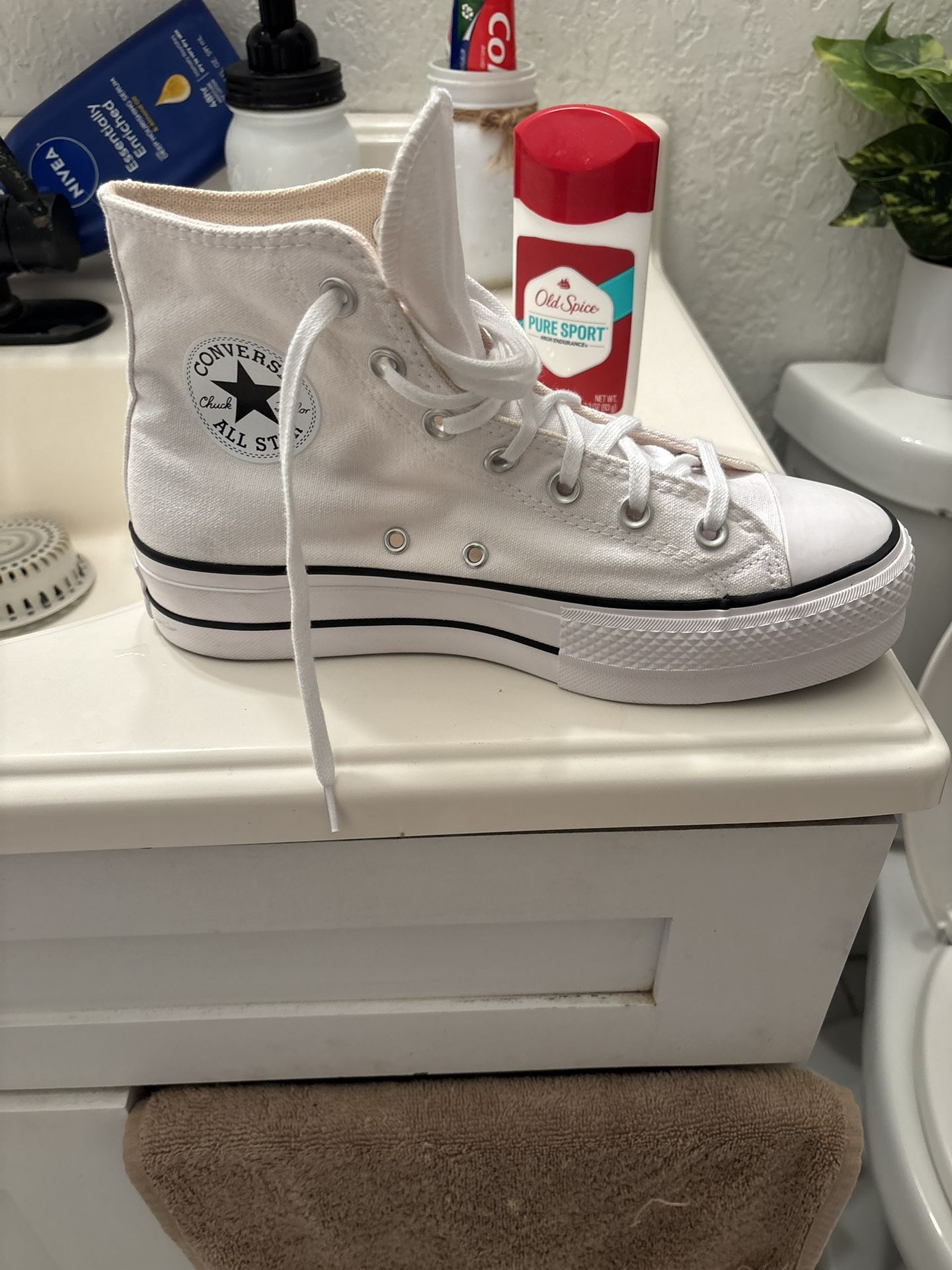 Women’s Converse platforms
