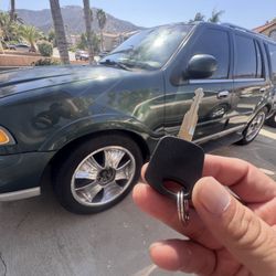 Car Keys/Fobs/Llaves De Autos 