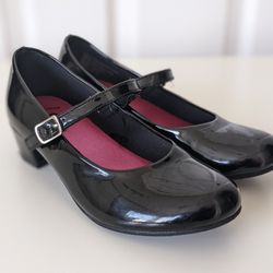 SO Brand Black Patent Leather Dress Shoes w/ Heel Girls Black Mary Janes Size 1