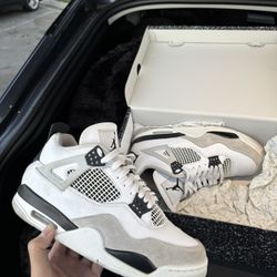 Military Jordan 4
