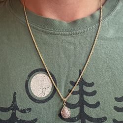 Diamond necklace (all Natural) With Gold Chain