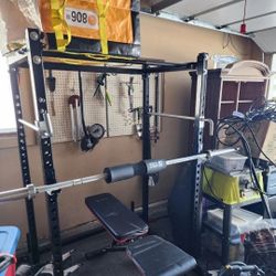Titan Fitness T-2 Series 71-inches High J-Hooks Single Pull-Up Bar Power Rack -