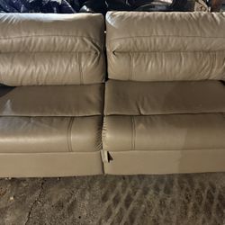 RV couch 