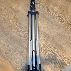 Tri Pod Mannequin Stand