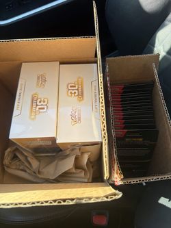 Pokémon 30th Celebration Elite Trainer Box