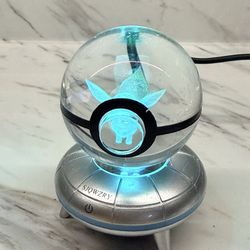 SJQWZRY Crystal ball 3D Laser Engraving Pokemon Pokeball Light Up - Eevee