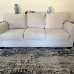 Hardly Used Couch + 2 Matching Chairs – Great Condition