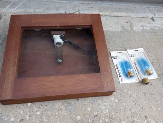 Light Box/DIY Picture With Tubular Bulbs