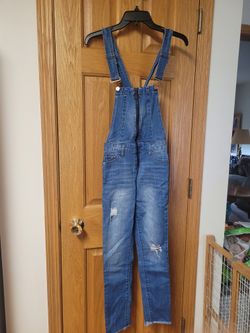 Dollhouse Jean Denim Overalls. Size 0. W 24, L 27