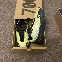 Yeezy 700