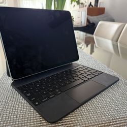 iPad Air 4th Generation + Magic Keyboard / Case