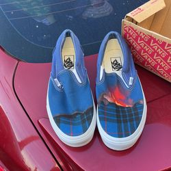 Blue Flame Slide On Men’s 8.5 Shoe