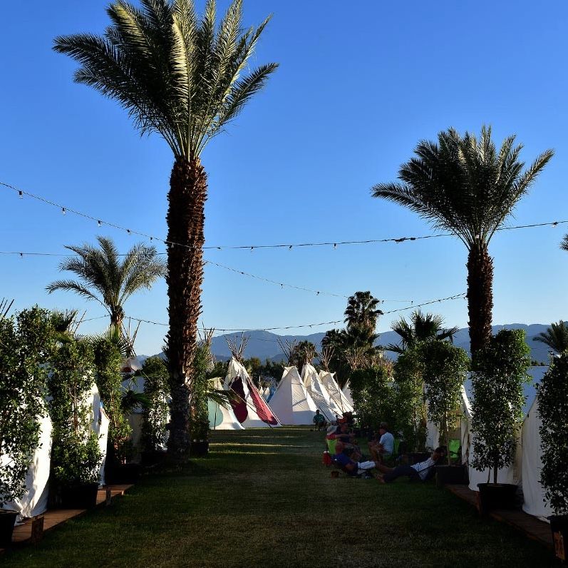 Coachella 2018 Weekend 1 Lake Eldorado 4 Person Tent with 4 GA Passes