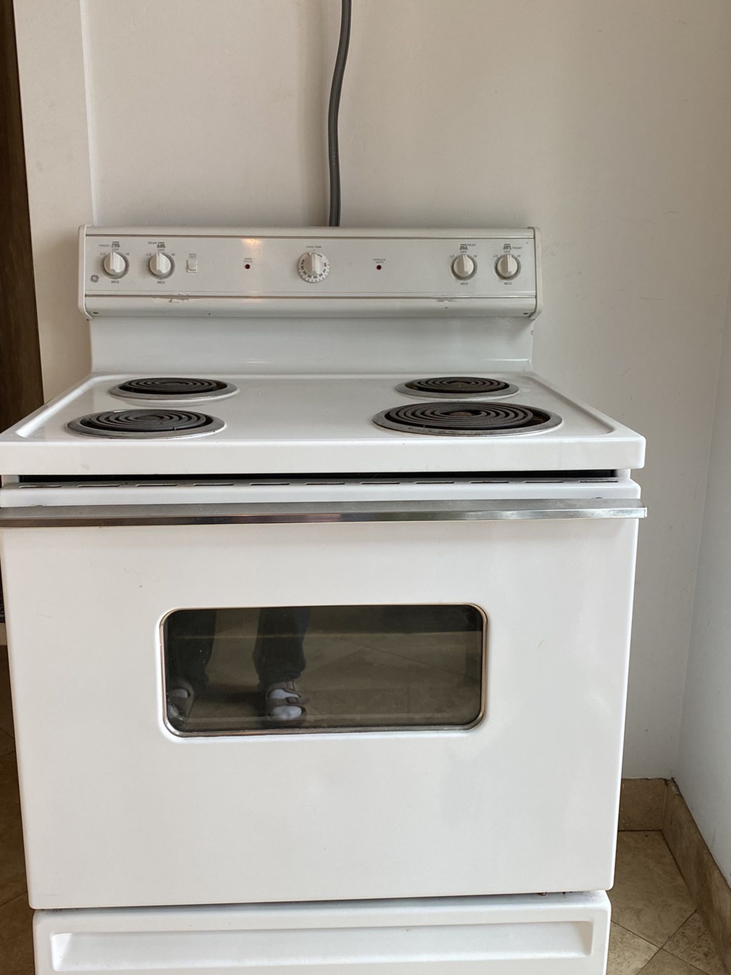 Electric Four Burner Stove Top Oven